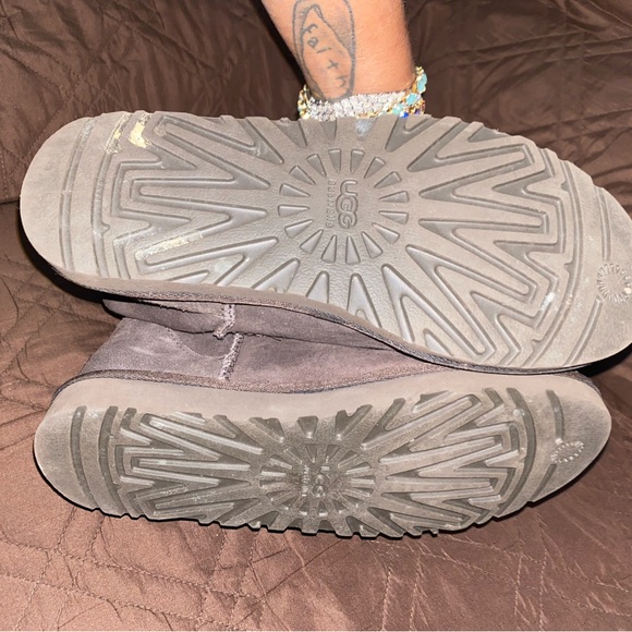 Women Ugg boots size 8 - Picture 5 of 9